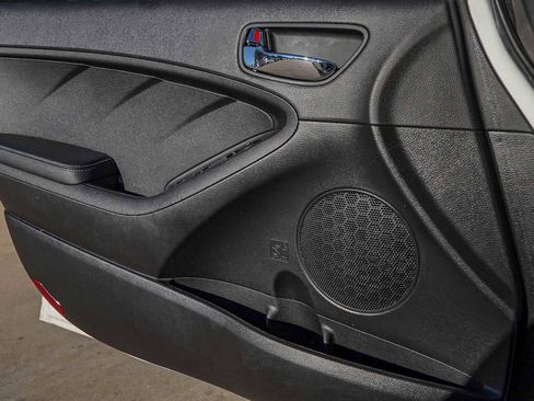 Used 2016 Kia Forte LX w/ LX Popular Package image 22