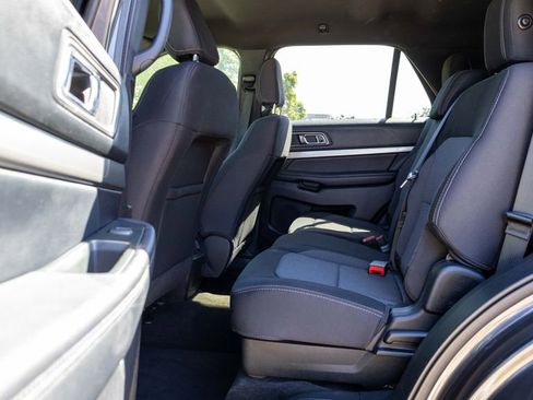 Used 2018 Ford Explorer XLT w/ Equipment Group 201A image 30