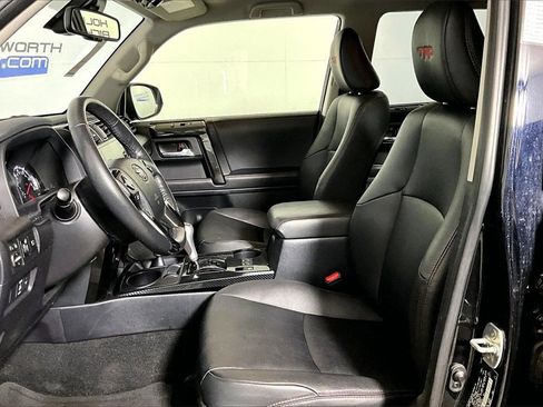 Used 2024 Toyota 4Runner TRD Off-Road Premium image 20