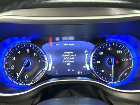 New 2026 Chrysler Pacifica Select image 14