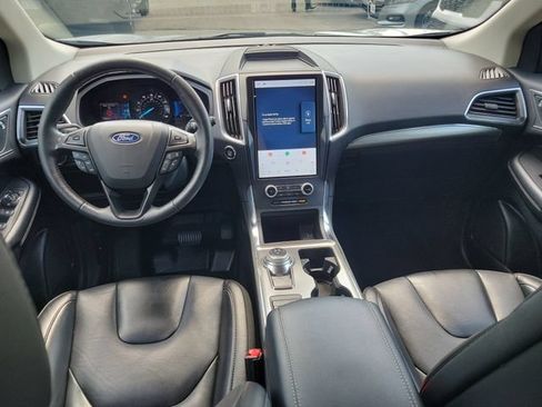 Used 2022 Ford Edge Titanium AWD/4WD image 7