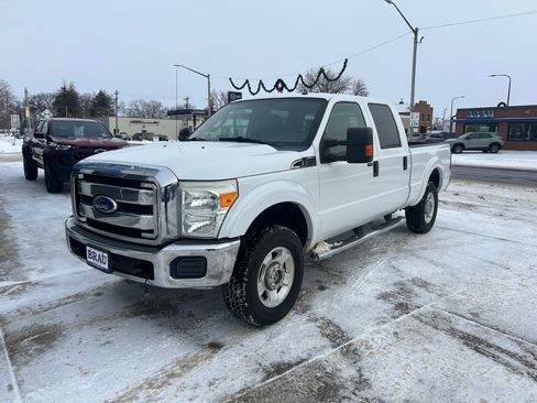 Used 2011 Ford F250 XLT w/ XLT Interior Pkg image 2