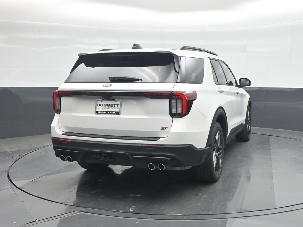 Used 2025 Ford Explorer ST RWD image 24