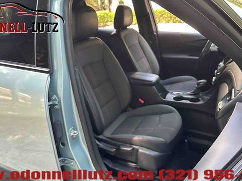 Used 2022 Chevrolet Equinox RS w/ Infotainment Package FWD image 13