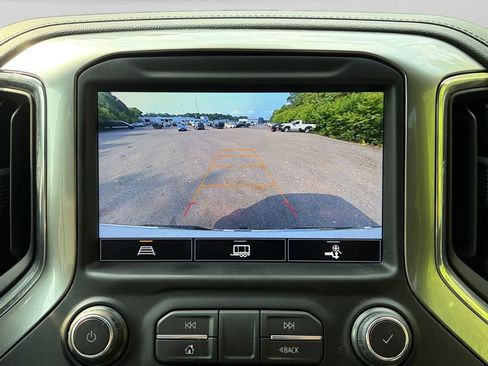 Used 2021 Chevrolet Silverado 1500 LTZ AWD/4WD image 16