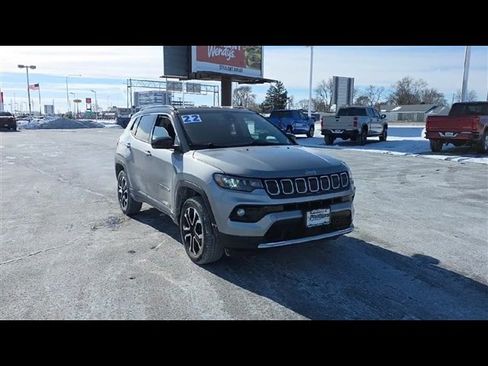 Used 2022 Jeep Compass Limited AWD/4WD image 3