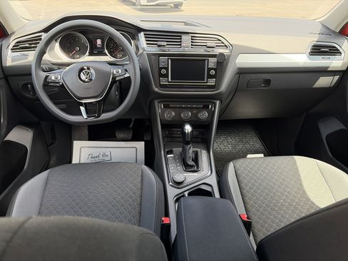Used 2018 Volkswagen Tiguan S AWD/4WD image 16