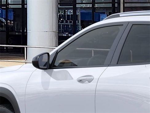 New 2026 Chevrolet Trax ACTIV w/ Sunroof Package FWD image 12