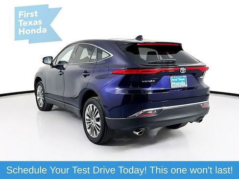 Used 2024 Toyota Venza Limited image 5