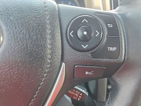 Used 2018 Toyota RAV4 XLE w/ Plus Extra Value Package AWD/4WD image 16