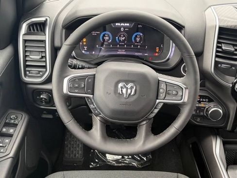 New 2026 RAM 1500 4x4 Crew Cab image 36