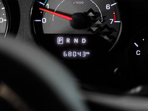 Used 2017 Jeep Wrangler Sahara image 13