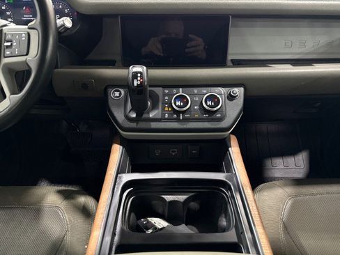 Used 2020 Land Rover Defender 110 S image 71