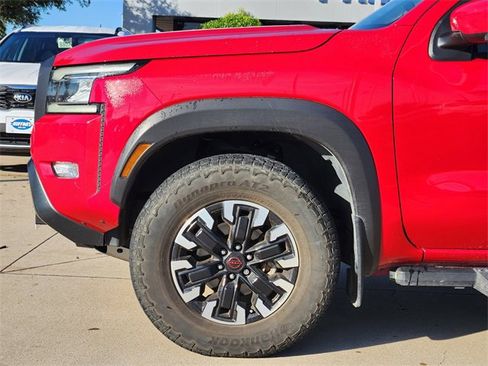 Used 2022 Nissan Frontier PRO-4X image 6