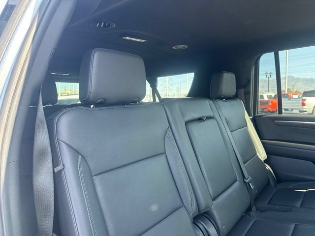 Certified 2025 Chevrolet Suburban Z71 AWD/4WD image 29