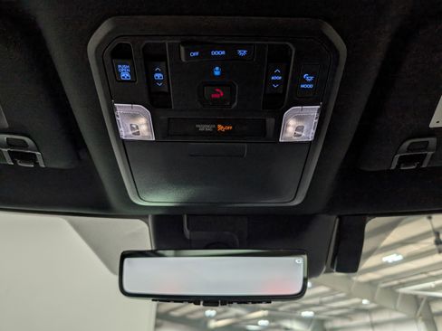 Used 2024 Toyota Tundra Platinum image 29