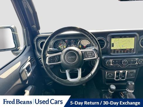 Used 2022 Jeep Wrangler Unlimited Sahara w/ Cold Weather Group AWD/4WD image 25