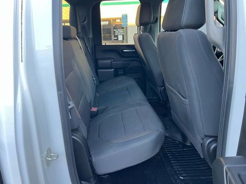 Used 2020 Chevrolet Silverado 2500 LT w/ Convenience Package image 12