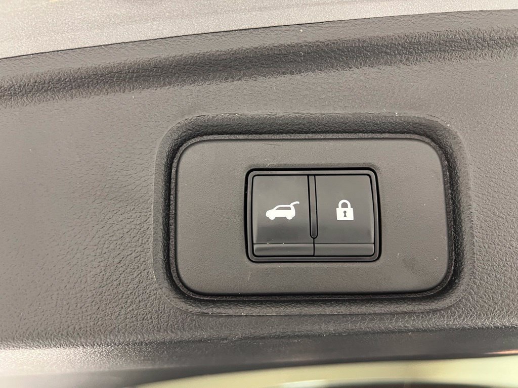 Used 2026 Nissan Pathfinder SL AWD/4WD image 33