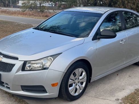 Used 2012 Chevrolet Cruze LS w/ Connectivity Package image 3