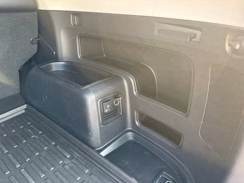 Used 2020 Toyota 4Runner Venture w/ Moonroof Package AWD/4WD image 27