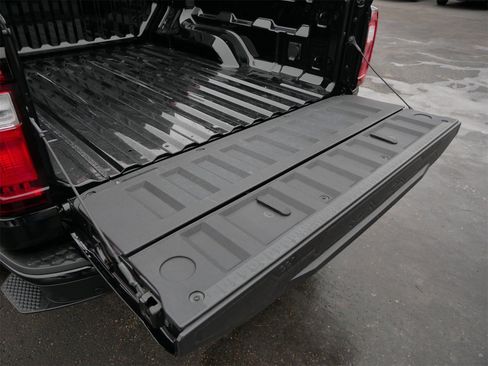 New 2025 GMC Canyon Elevation w/ Convenience Package image 6