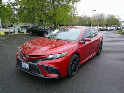 Used 2022 Toyota Camry SE w/ Convenience Package