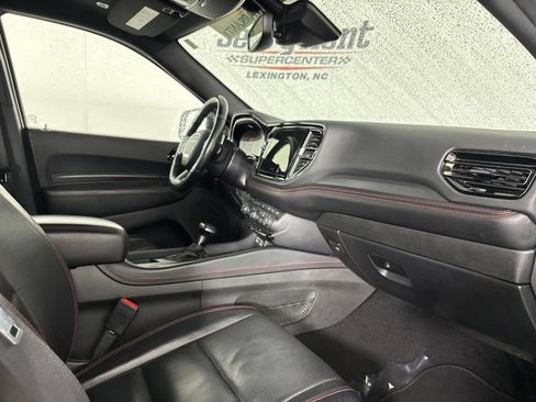 Used 2024 Dodge Durango GT RWD image 33