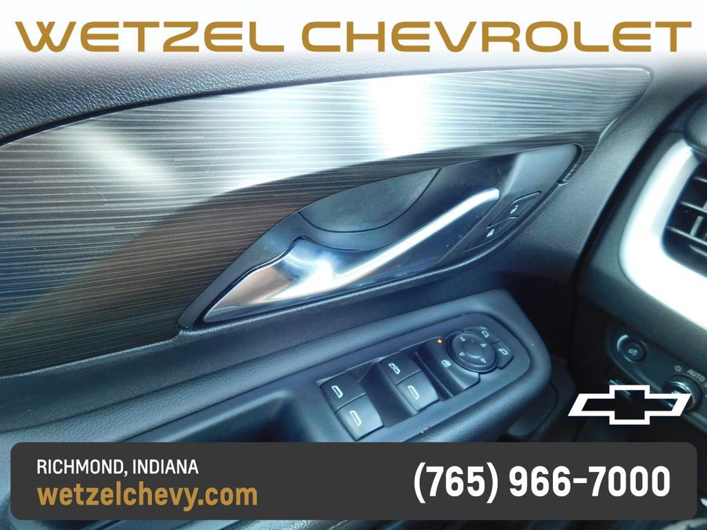 Used 2022 GMC Terrain SLE w/ Driver Convenience Package AWD/4WD image 26