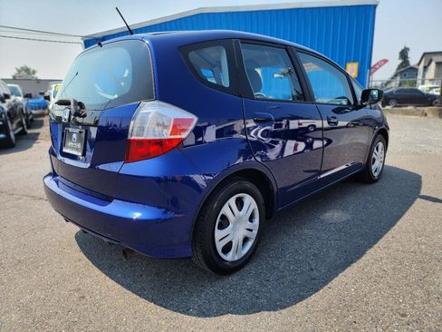 Used 2011 Honda Fit image 6