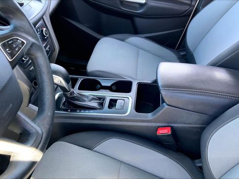 Used 2018 Ford Escape SE w/ SE Sync 3 Package image 14