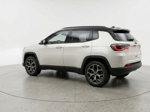 Used 2025 Jeep Compass Limited AWD/4WD image 6