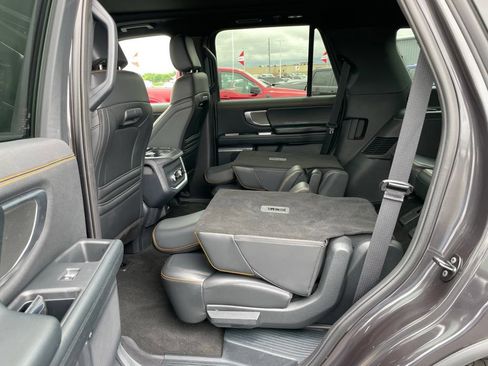 Used 2025 Ford Expedition Tremor AWD/4WD image 62