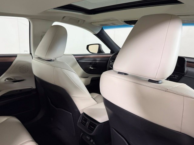 Used 2025 Lexus ES 350 w/ Premium Package FWD image 31
