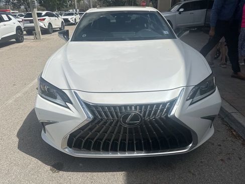 Used 2023 Lexus ES 350 w/ Premium Package image 1