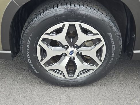 Used 2023 Subaru Forester Premium AWD/4WD image 19