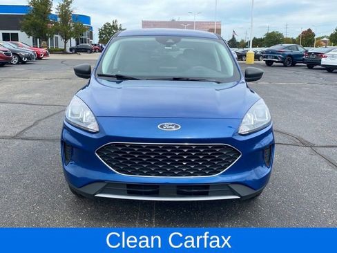 Used 2022 Ford Escape SE image 3