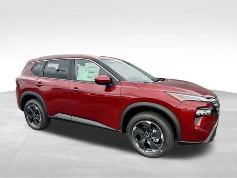 Certified 2026 Nissan Rogue SV w/ SV Premium Package image 8