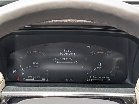 Certified 2023 Lincoln Nautilus Reserve w/ Equipment Group 202A image 29