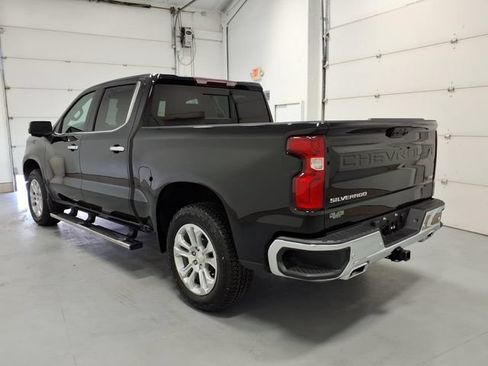 Used 2023 Chevrolet Silverado 1500 LTZ AWD/4WD image 5