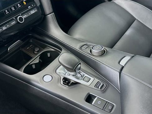 Used 2021 INFINITI QX50 Essential image 17