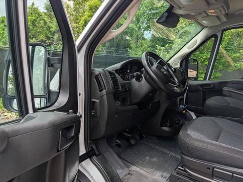 Used 2023 RAM ProMaster 2500 w/ Driver Convenience Group FWD image 23