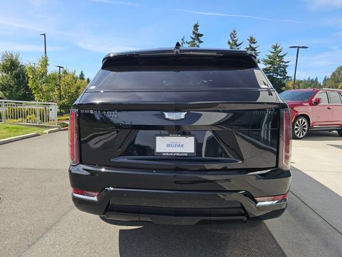 New 2026 Cadillac Escalade IQ Sport 2 w/ LPO, ONYX Package AWD/4WD image 6