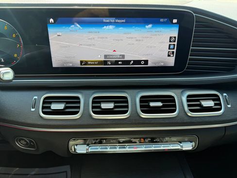 Used 2020 Mercedes-Benz GLE 350 4MATIC w/ Premium Package image 22
