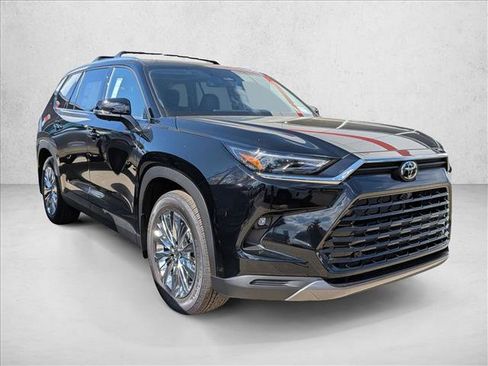 New 2026 Toyota Grand Highlander Platinum image 7
