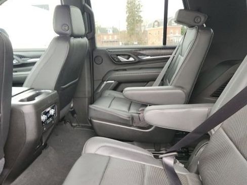 Used 2021 GMC Yukon Denali image 10