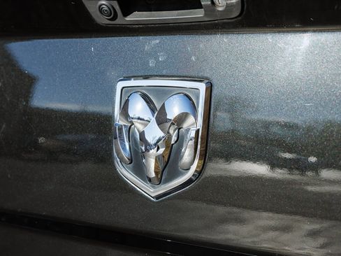 Used 2018 RAM 2500 Tradesman w/ Chrome Appearance Group image 34