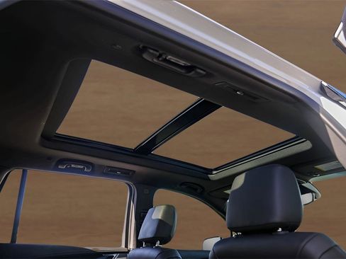 Certified 2024 Cadillac XT6 Premium Luxury w/ Technology Package image 27