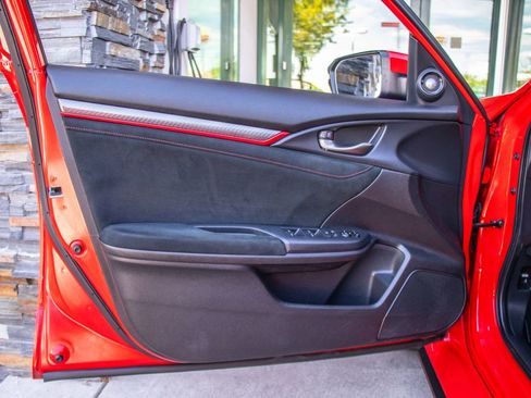Used 2020 Honda Civic Type R image 9