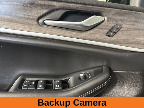 Used 2023 Jeep Grand Cherokee Limited w/ Luxury Tech Group II AWD/4WD image 10